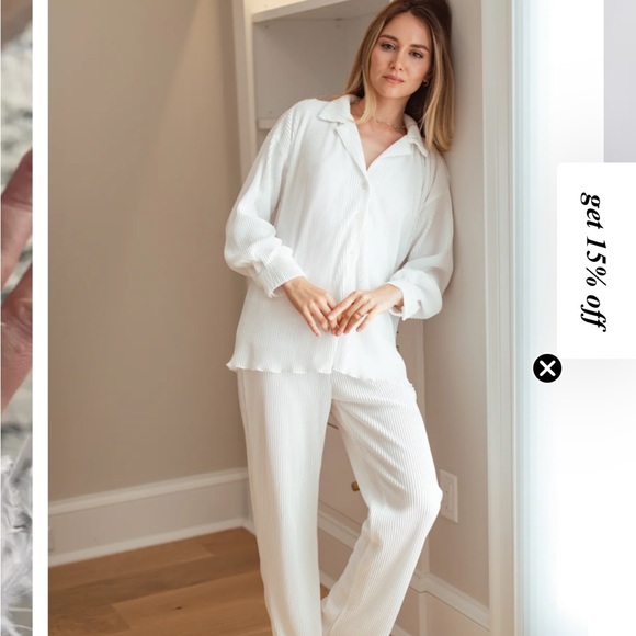 Waverles Pleats Please XS + feather cuffs - Picture 9 of 9